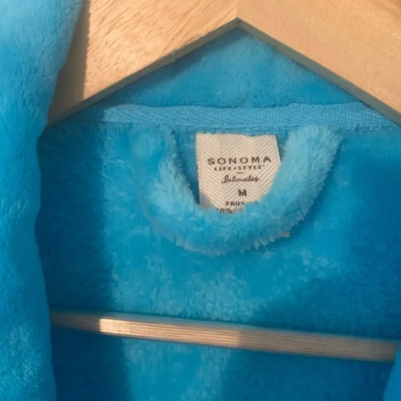 Turquoise Blue Plush Bath Robe - Picture 5 of 13